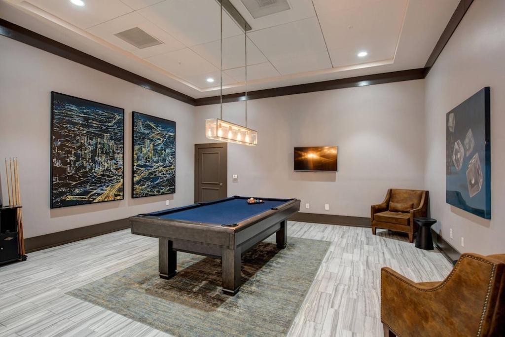 Modern Galleria Apt-Freeparking-Pool-Fast Wifi-Med Ctr Houston Dış mekan fotoğraf